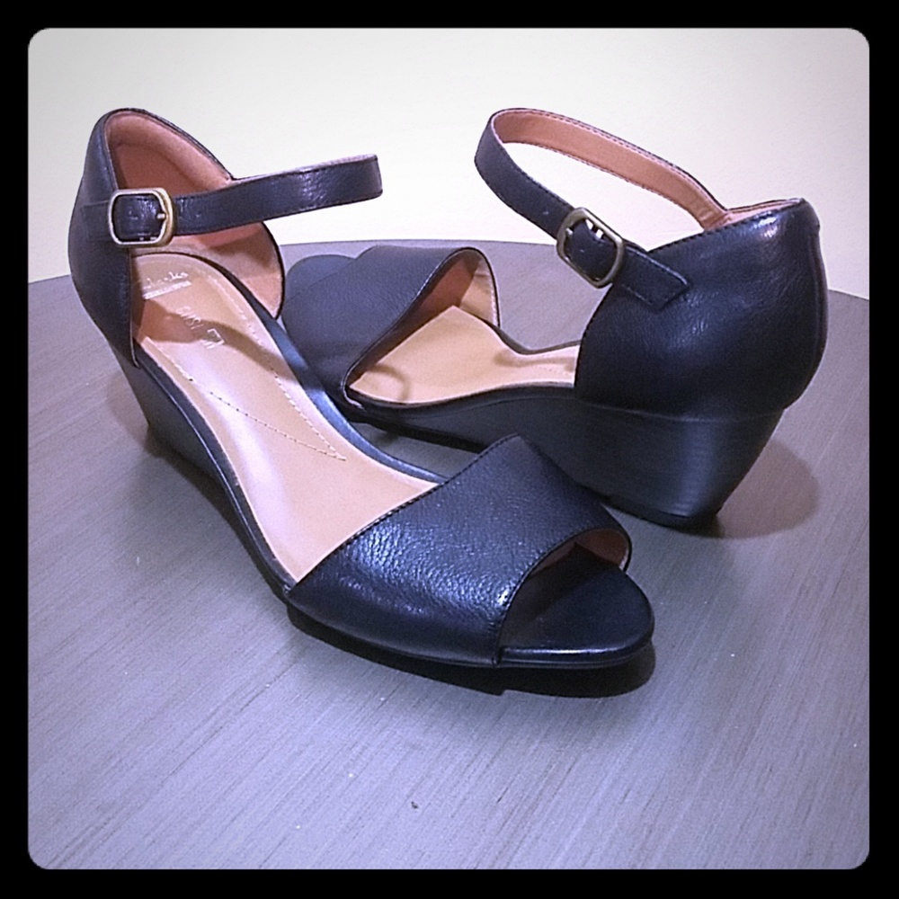 Clarks Ankle Strap Sandal